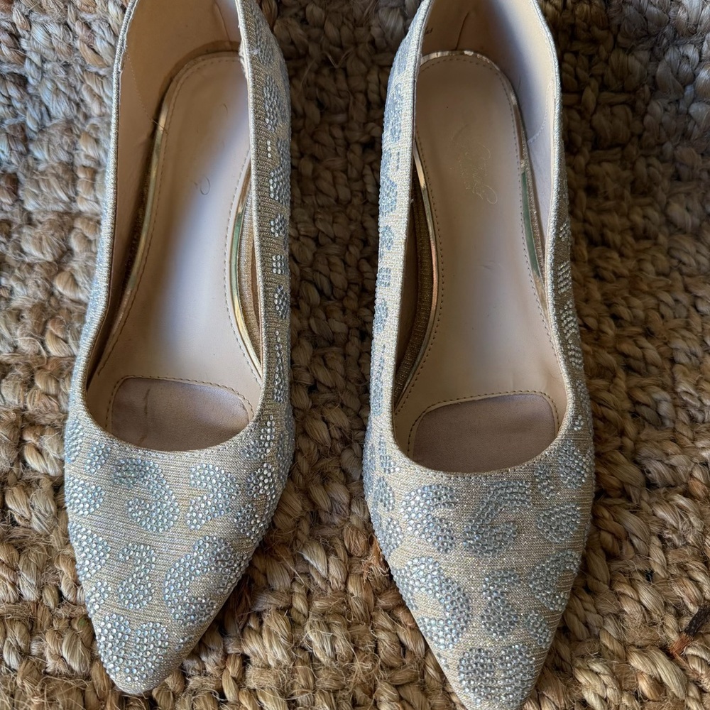 Carolyn trucker pumps Beige and Silver Women's low Heels beaded #8